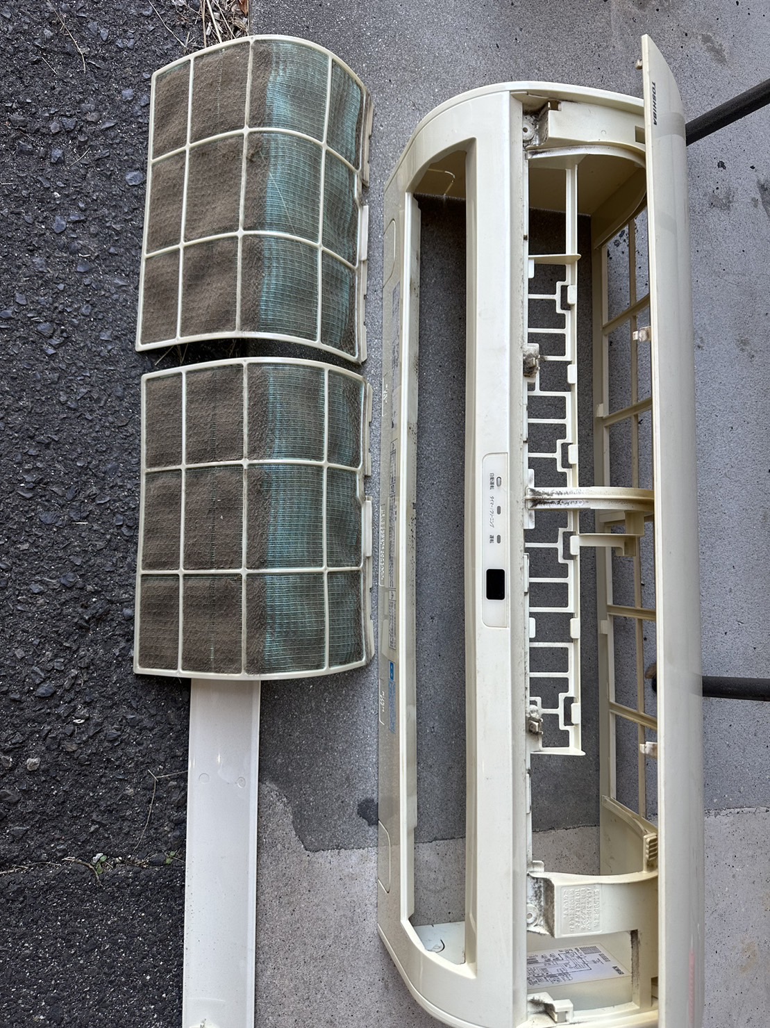 愛知県刈谷市　エアコン分解洗浄